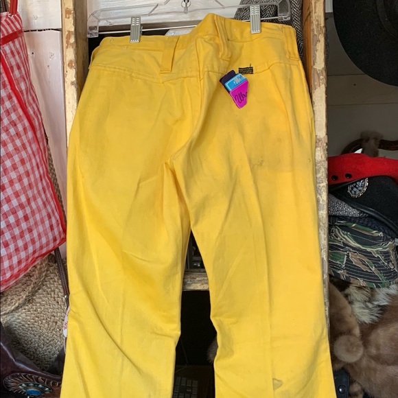 Wrangler - 70s yellow flare - Picture 2 of 2